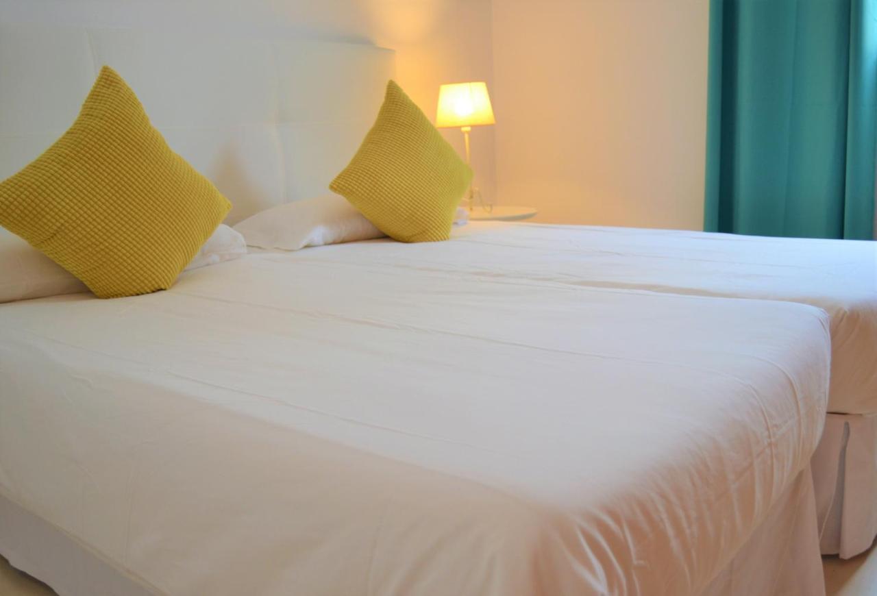 Grand Villa Famara Puerto Del Carmen ปูแอร์โตเดลคาร์เมน ภายนอก รูปภาพ