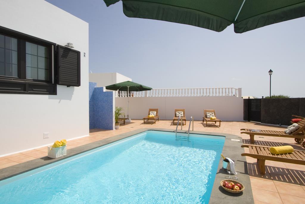 Grand Villa Famara Puerto Del Carmen ปูแอร์โตเดลคาร์เมน ห้อง รูปภาพ